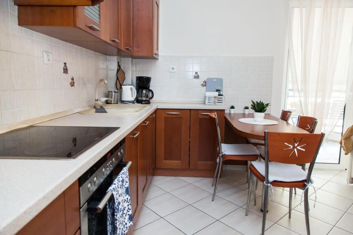 Lovely Apt In Peristeri Ateny Zewnętrze zdjęcie