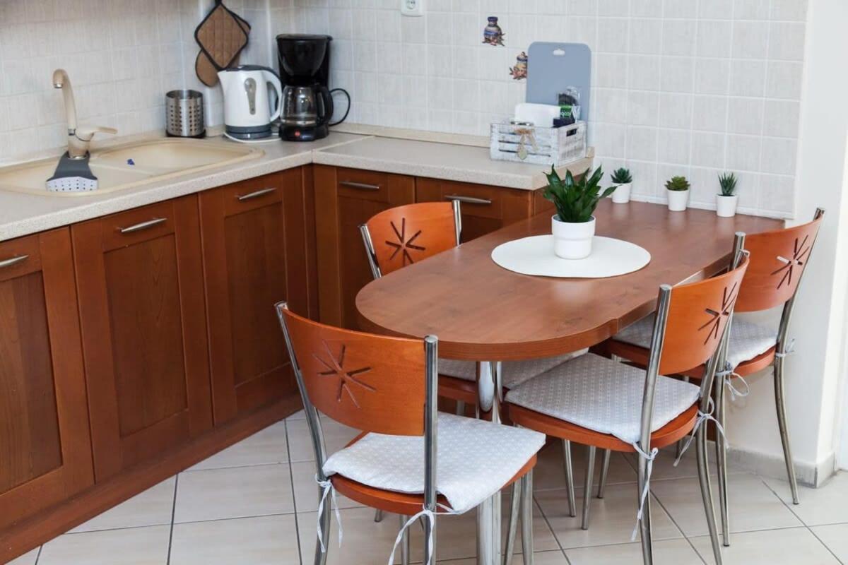 Lovely Apt In Peristeri Ateny Zewnętrze zdjęcie