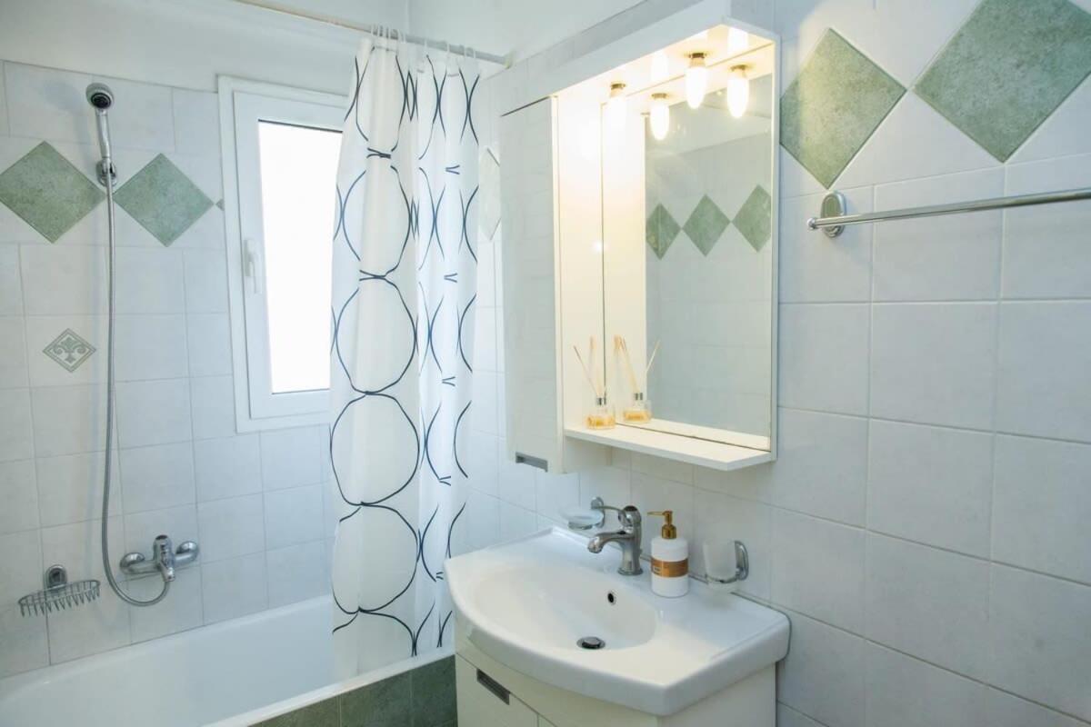 Lovely Apt In Peristeri Ateny Zewnętrze zdjęcie