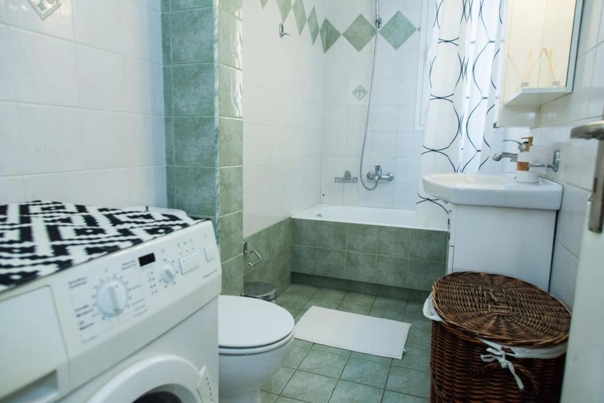 Lovely Apt In Peristeri Ateny Zewnętrze zdjęcie